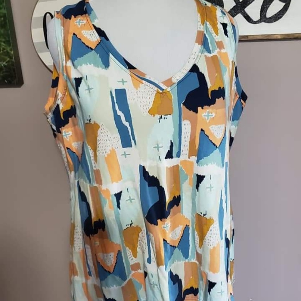 V neck tank